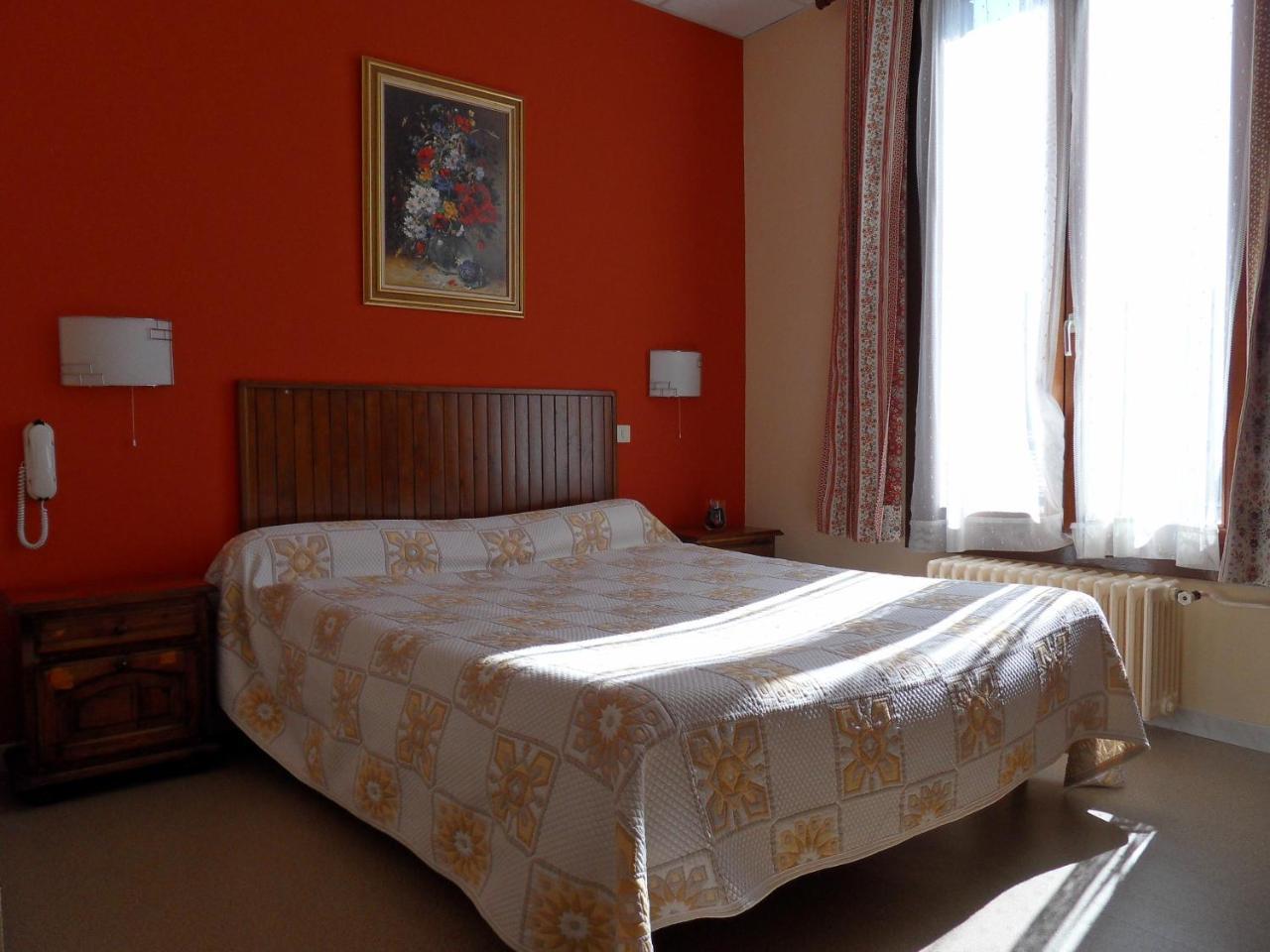 גרנובל Hotel Victoria מראה חיצוני תמונה